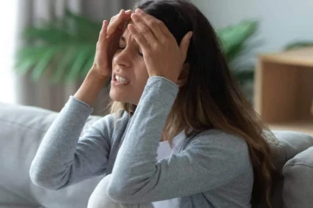 Pressão na cabeça é um sintoma da dor tensional?