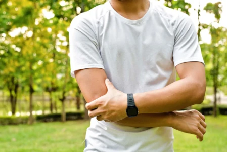 Dor no bíceps: o que pode ser e tratamentos