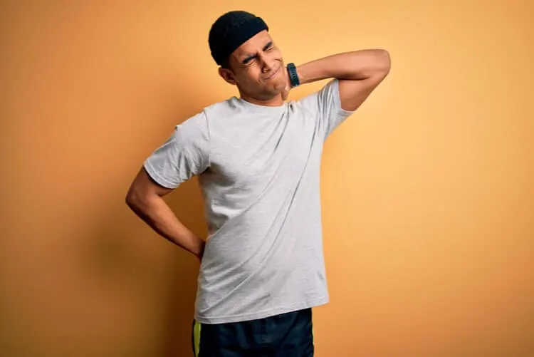 Veja o que pode ser a dor na parte de trás da cabeça